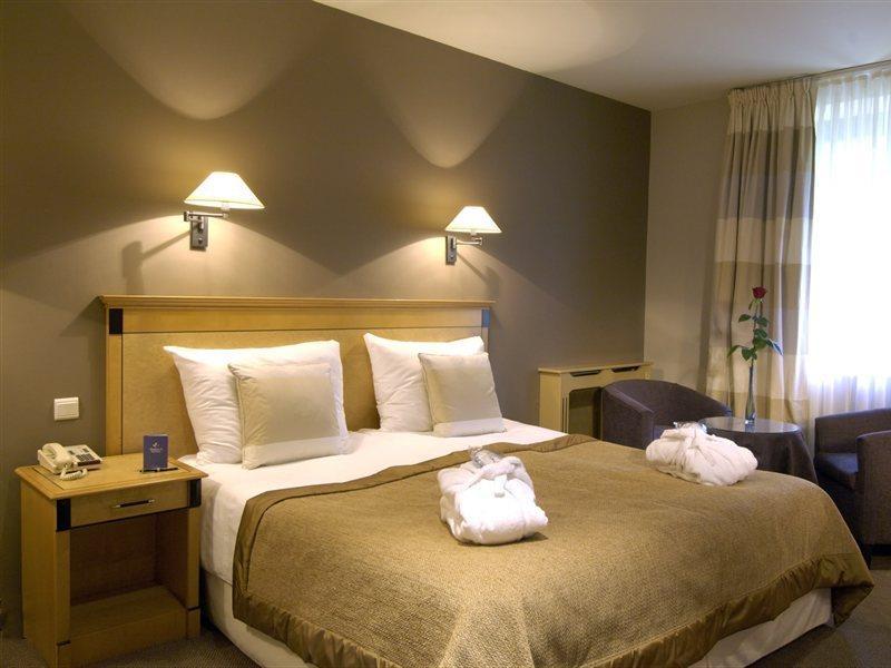 Hotel Der Valk 4*